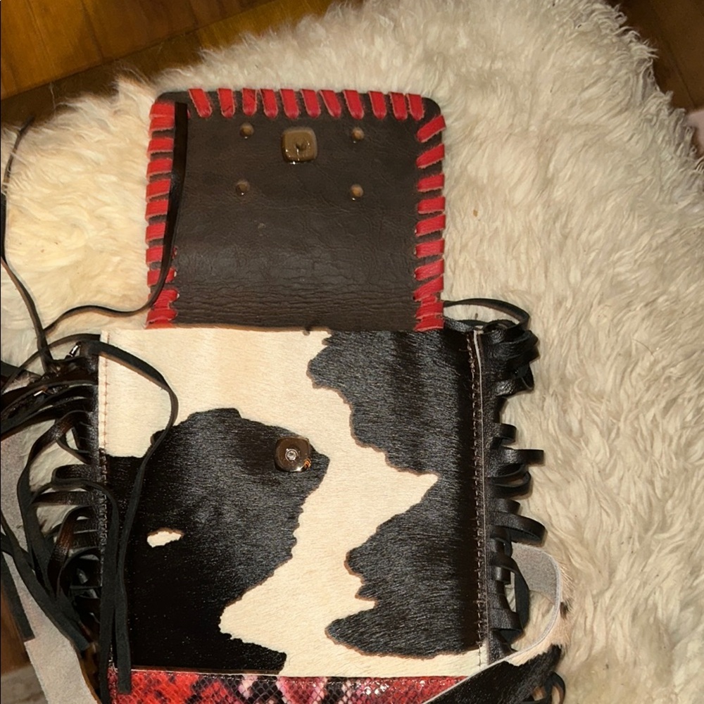 KIG keep it gypsy Red and Black Crossbody Bag with Fringe and Intricate Design - Picture 3 of 6